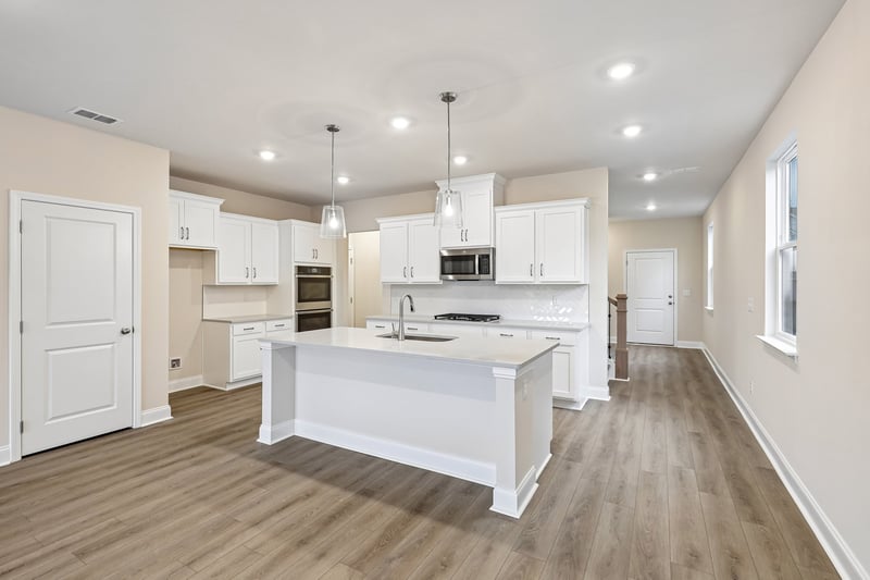 1087 Large Poppy Dr, La Vergne, TN 37086
