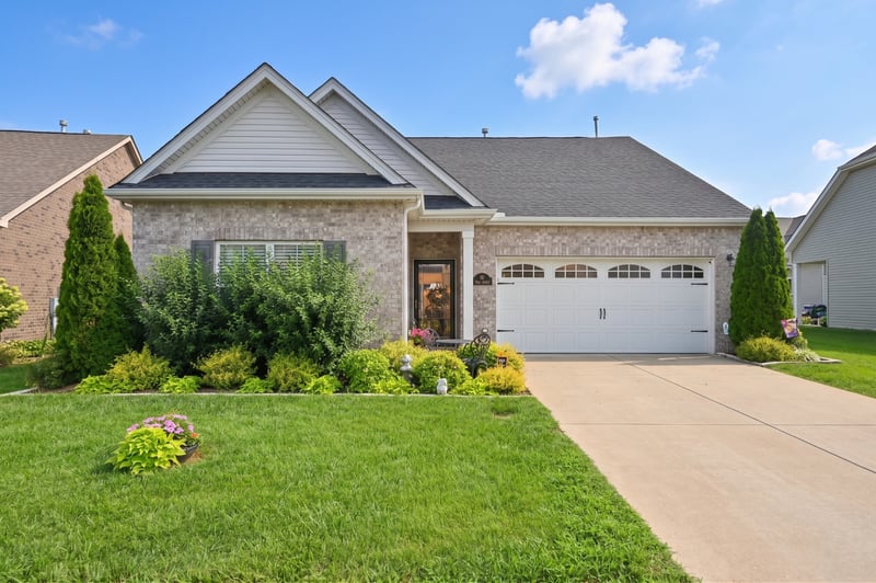 1127 Westgate Dr, Gallatin, TN 37066