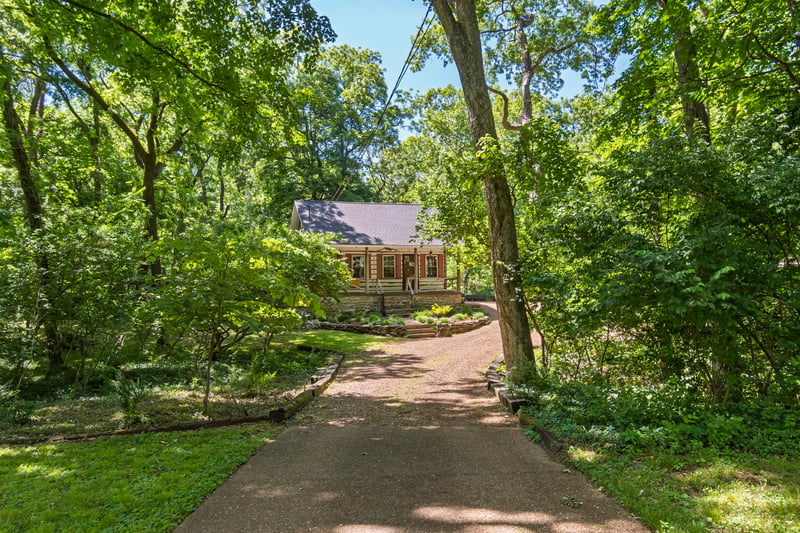 4425 Brush Hill Rd, Nashville, TN 37216