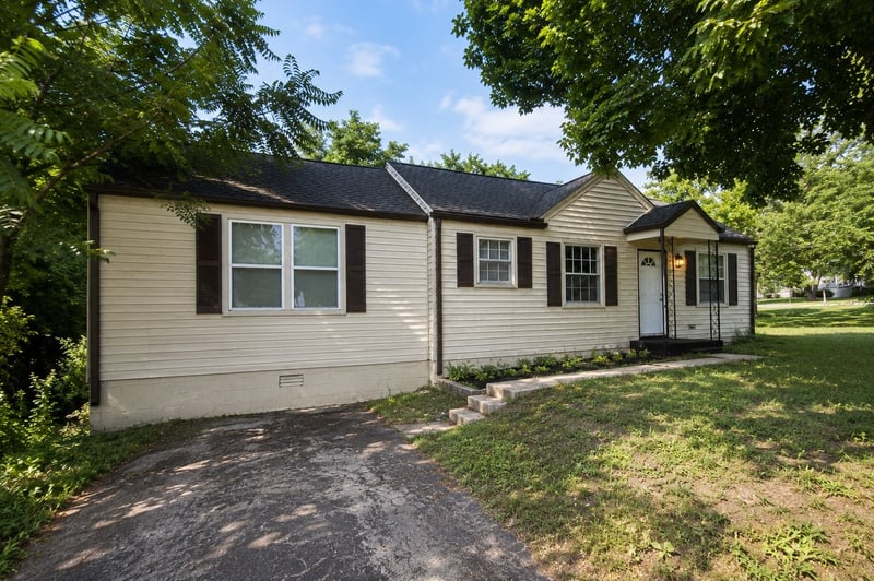1232 Coarsey Dr, Nashville, TN 37217