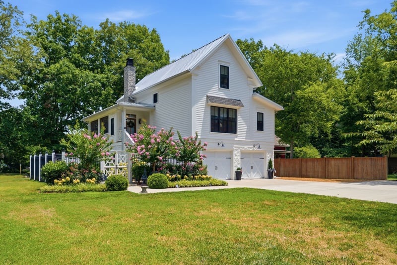 1711 Sycamore Beach Ct, Chapmansboro, TN 37035