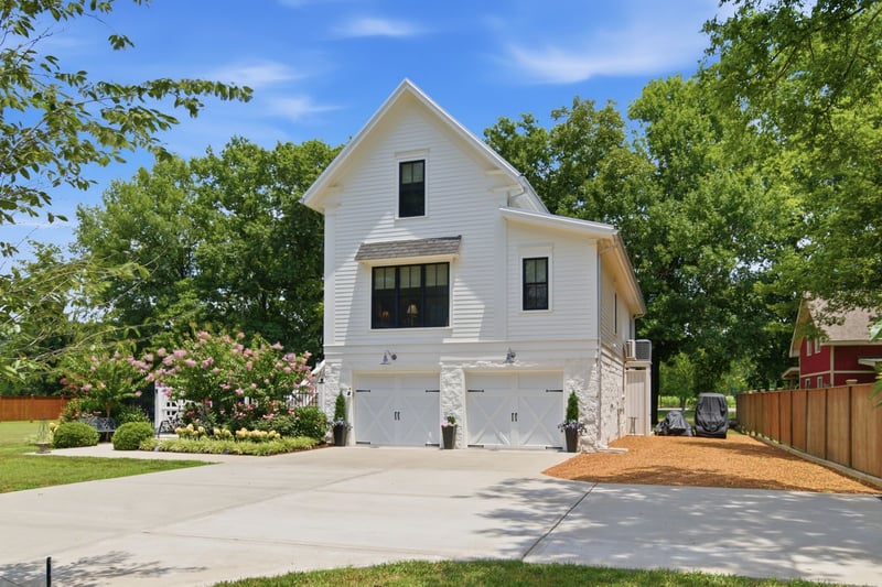 1711 Sycamore Beach Ct, Chapmansboro, TN 37035