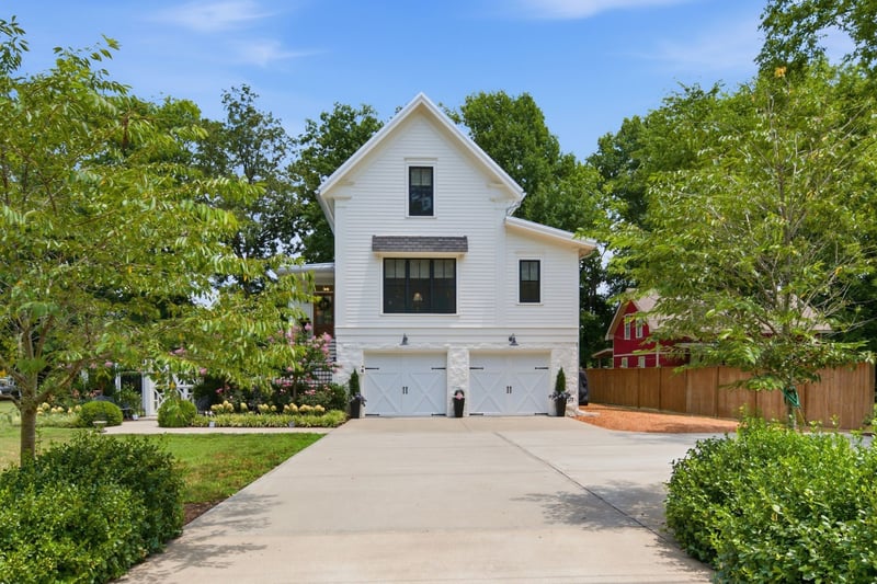 1711 Sycamore Beach Ct, Chapmansboro, TN 37035