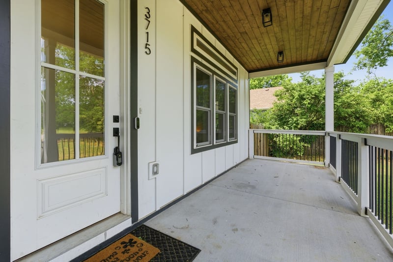 3715 Fairview Dr, Nashville, TN 37218