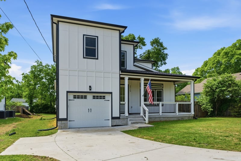 3715 Fairview Dr, Nashville, TN 37218