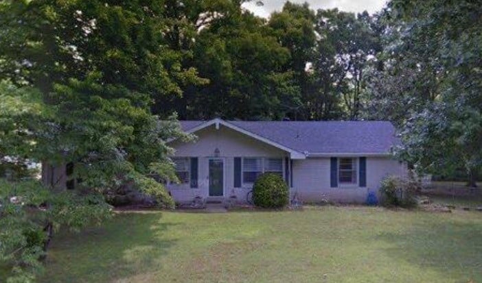 304 Cedarview Dr, Dickson, TN 37055