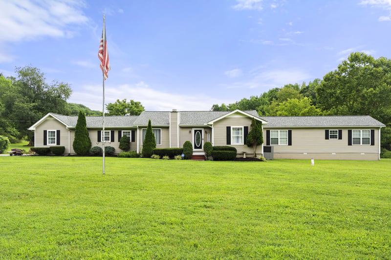 1355 Turkey Creek Rd, Dickson, TN 37055