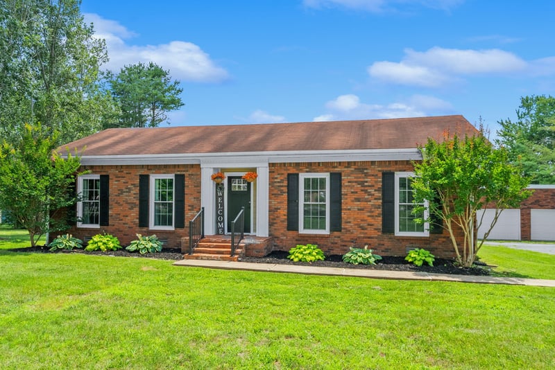 605 N Russell St, Portland, TN 37148