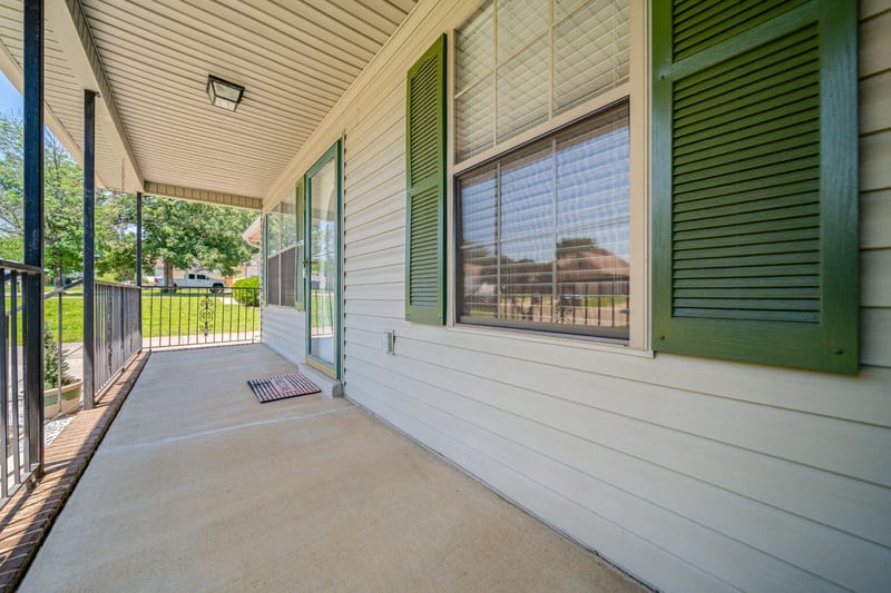 304 Riverwood Ct, La Vergne, TN 37086