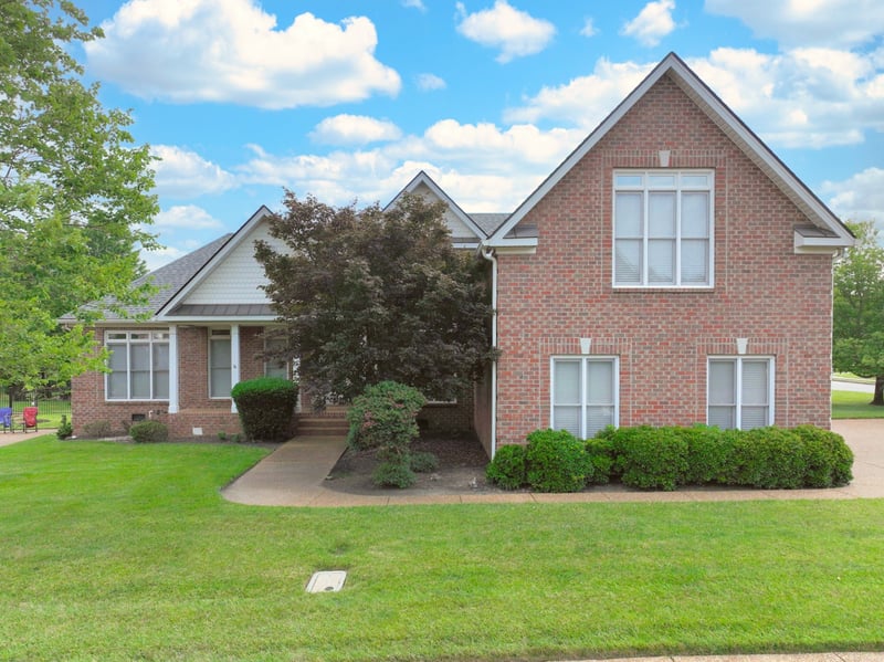 5887 Seven Points Trce, Hermitage, TN 37076