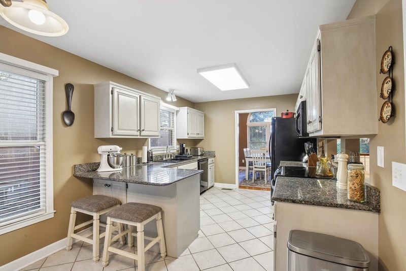409 Sunset Ct, Hermitage, TN 37076