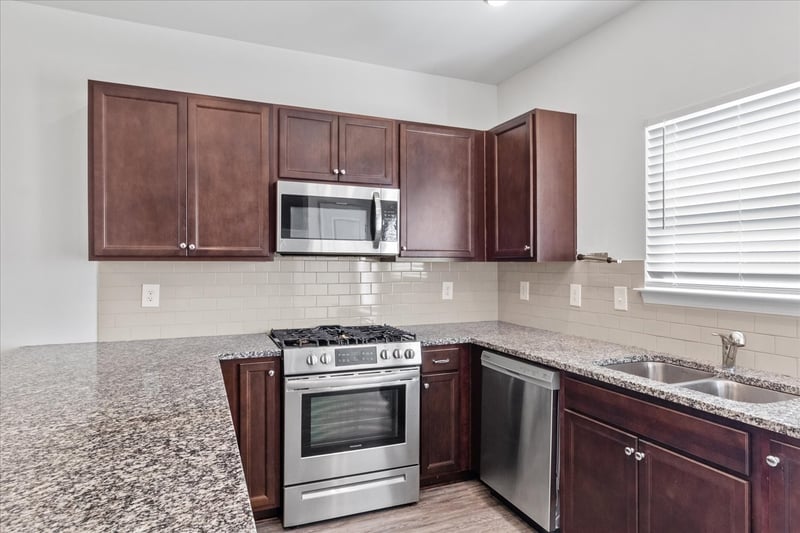 2246 Zeva Cir, Columbia, TN 38401