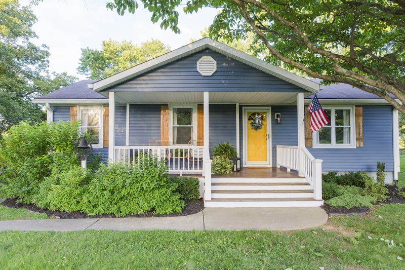 120 Lee Rd, Cottontown, TN 37048