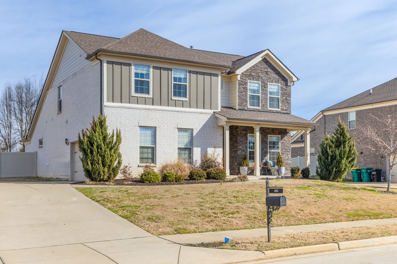 1002 Maleventum Way, Spring Hill, TN 37174