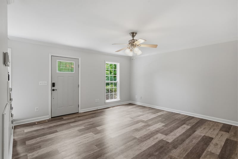 205 Polar Ct, White Bluff, TN 37187