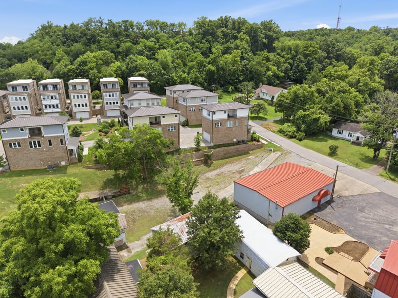 105 Demoss Rd, Nashville, TN 37209
