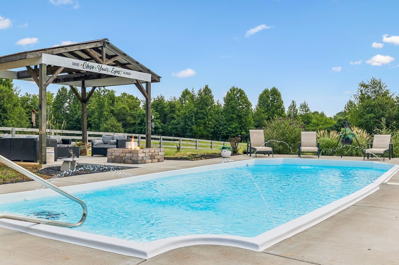 2745 Joe Mac Lipscomb Rd, Springfield, TN 37172