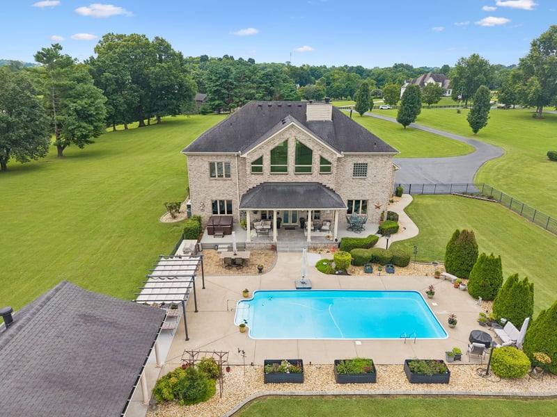 1810 Savannah Springs Dr, Franklin, TN 37064