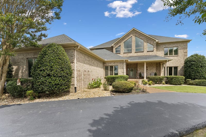 1810 Savannah Springs Dr, Franklin, TN 37064