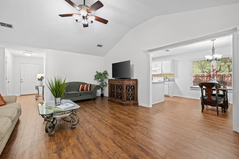 2735 Roscommon Dr, Murfreesboro, TN 37128