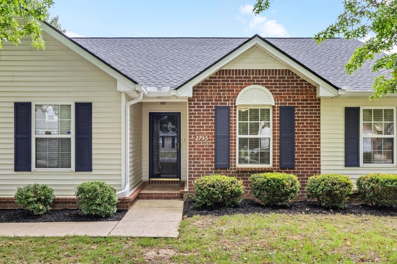 2735 Roscommon Dr, Murfreesboro, TN 37128