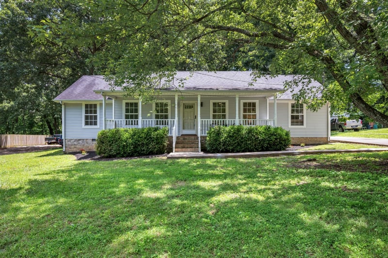 108 Friar Tuck Dr, Dickson, TN 37055