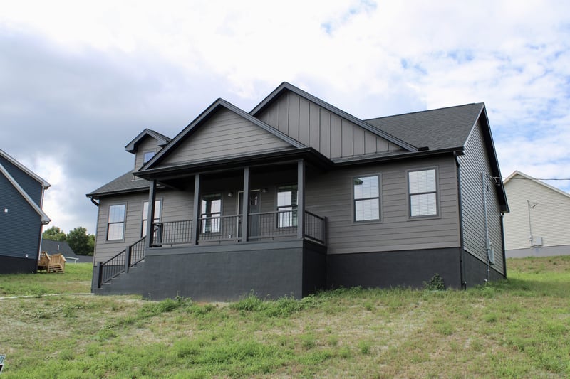 116 Crows Hill Dr, Gordonsville, TN 38563