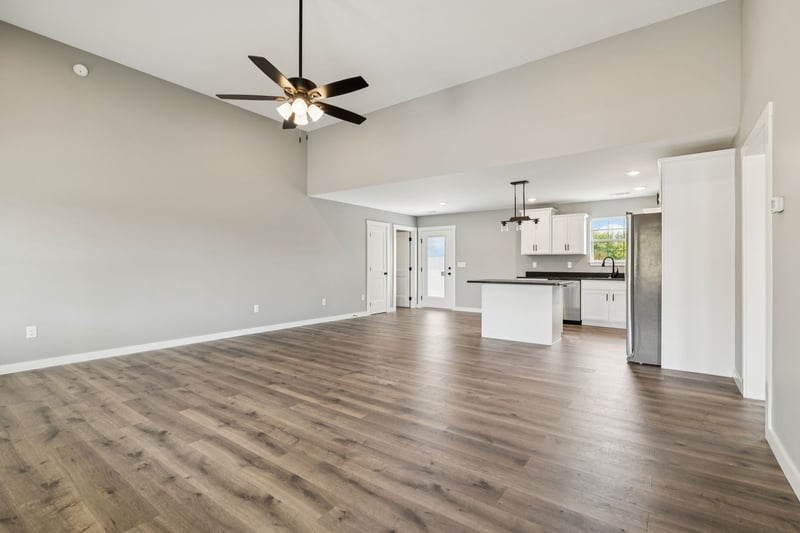 116 Crows Hill Dr, Gordonsville, TN 38563