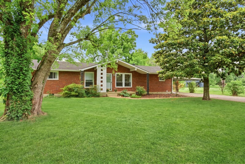 5004 W Durrett Dr, Nashville, TN 37211