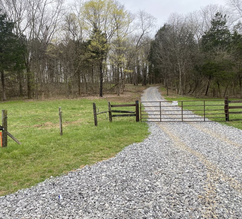 677 Wallace Rd, Gallatin, TN 37066