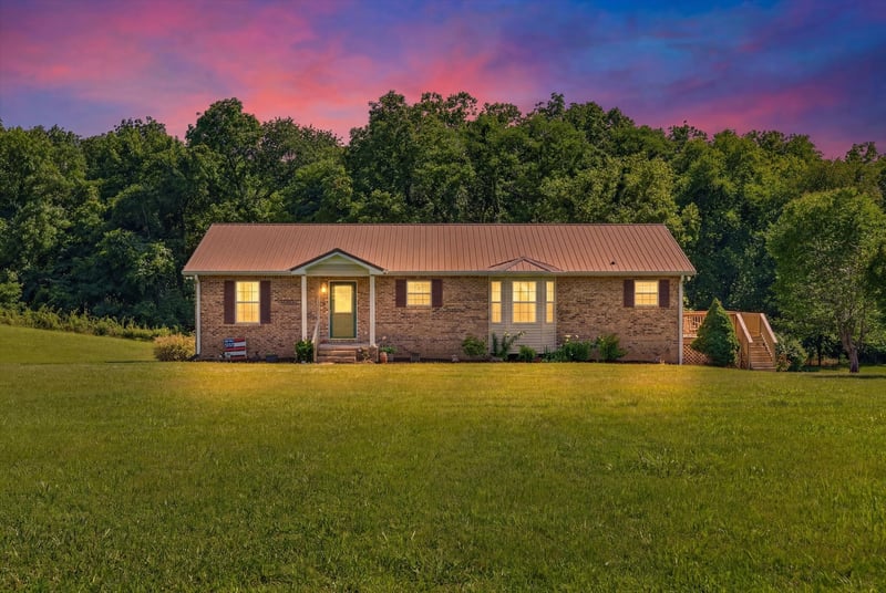 6702 Highway 41 , Cedar Hill, TN 37032
