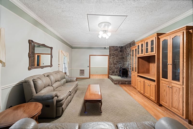 410 Rocky Valley Rd, Lebanon, TN 37090