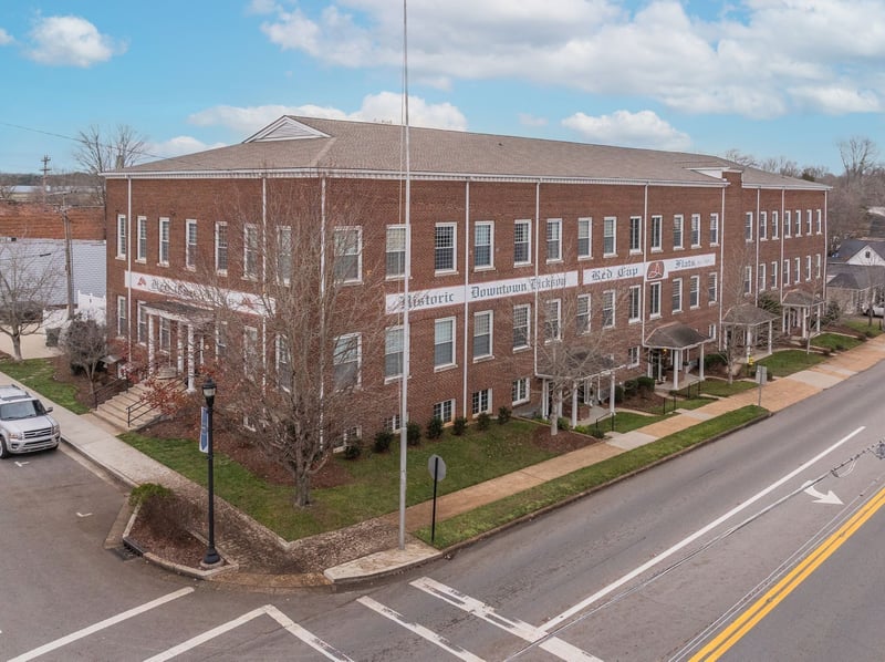 202A West College St #4, Dickson, TN 37055