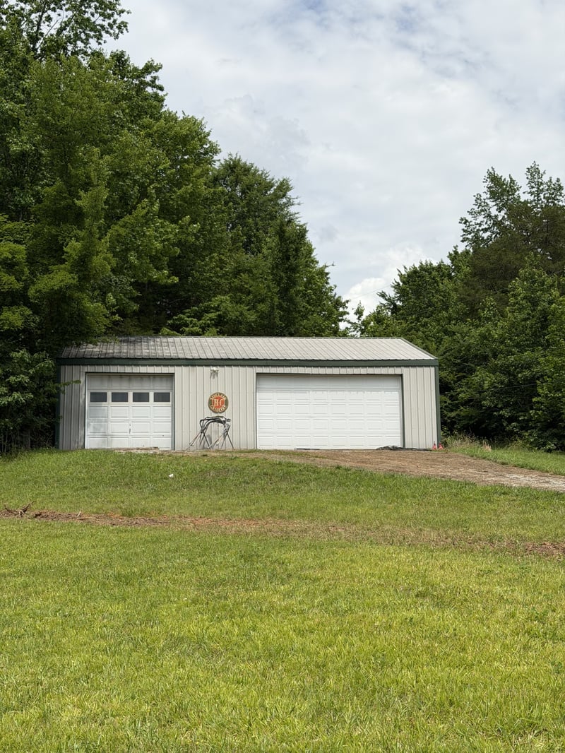 1142 John Shores Rd, Chapmansboro, TN 37035