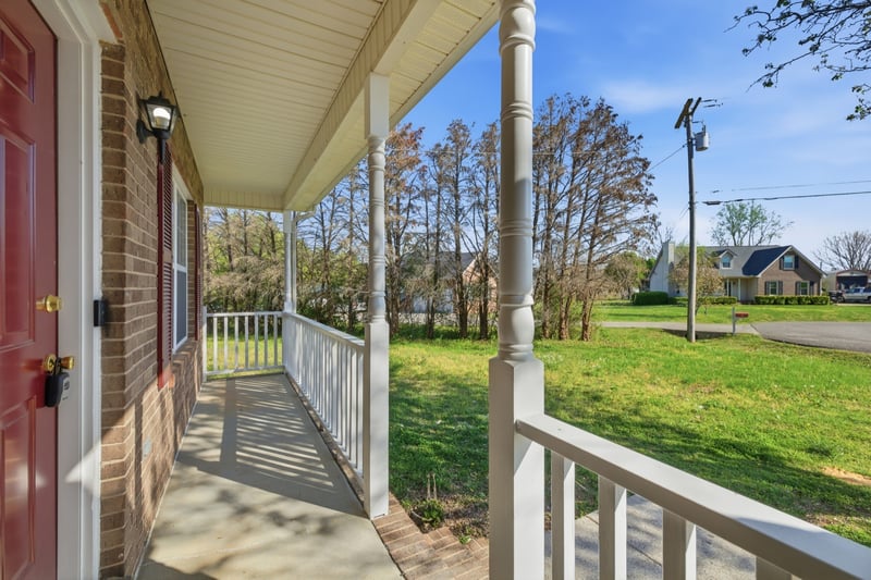 2039 Sterling St, Murfreesboro, TN 37127