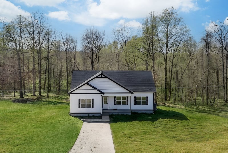 3033 Bowker Rd, Charlotte, TN 37036