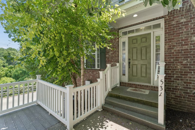 531 Saint Jules Ln, Nashville, TN 37211