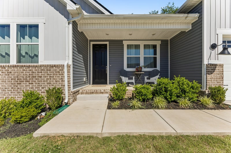 3020 Fernwood Ln, Columbia, TN 38401
