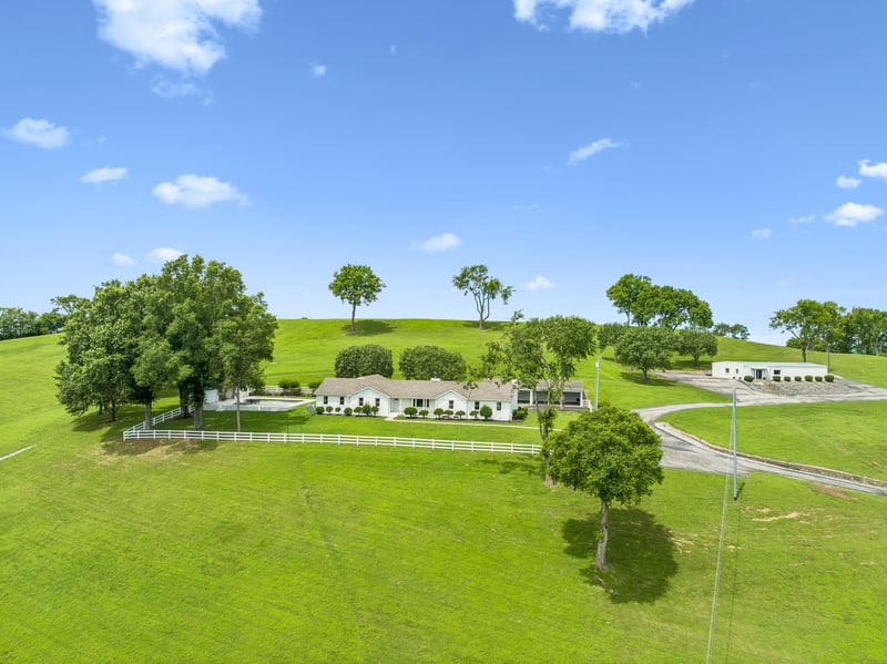 1731 Nashville Hwy, Columbia, TN 38401