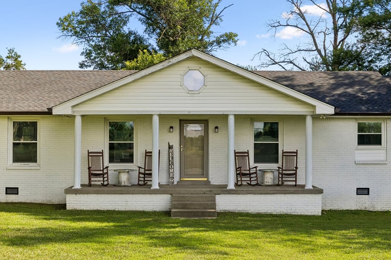 4579 Old Coopertown Rd, Greenbrier, TN 37073