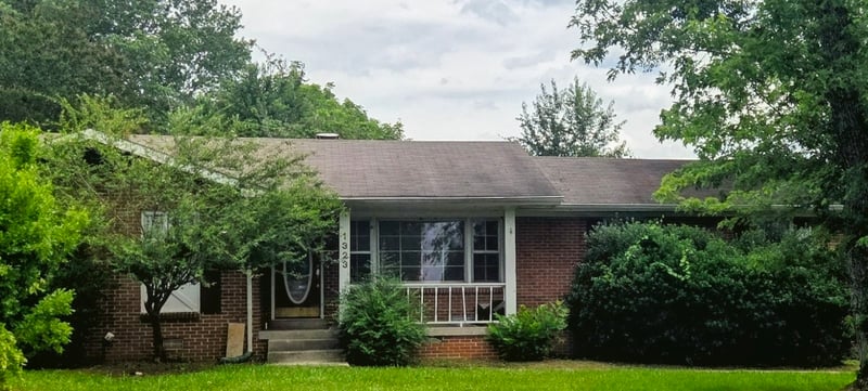 1323 Lakeshore Dr, Murfreesboro, TN 37130