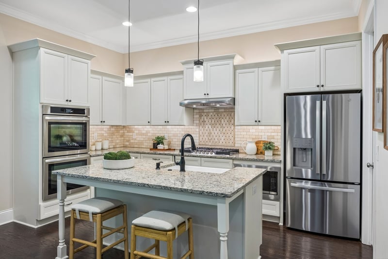 8021 Still Spring Ridge Dr, Nashville, TN 37221