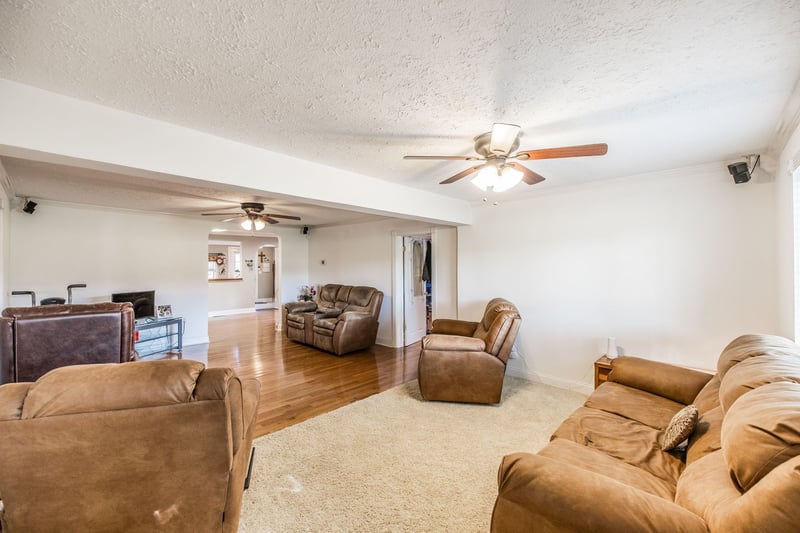 2544 S Mount Pleasant Rd, Greenbrier, TN 37073