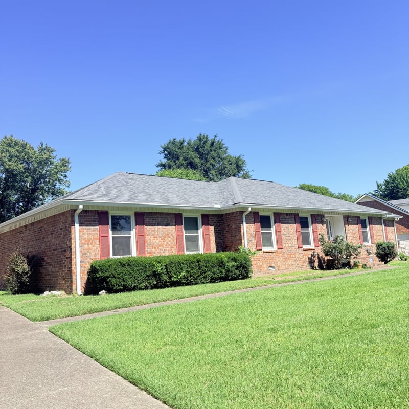 2318 Riverstone Dr, Murfreesboro, TN 37128