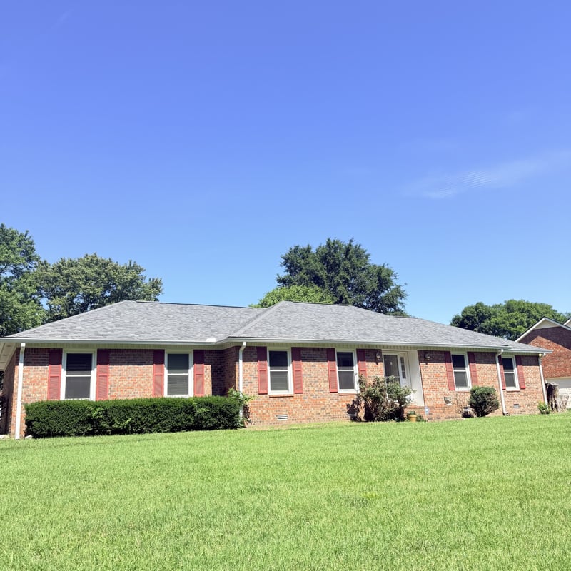 2318 Riverstone Dr, Murfreesboro, TN 37128