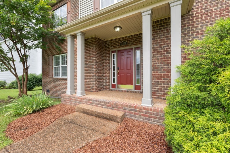 2571 Milton Ln, Thompsons Station, TN 37179