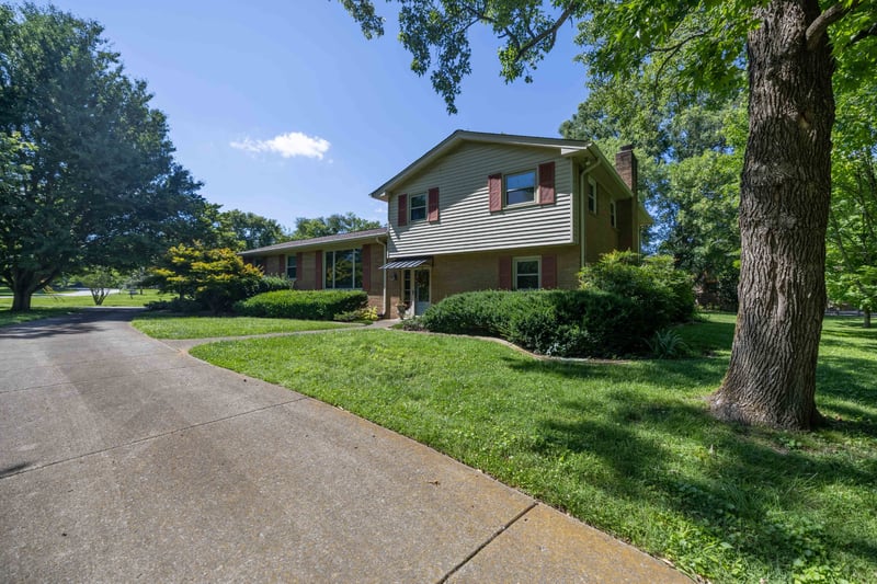 8014 Warner Rd, Brentwood, TN 37027