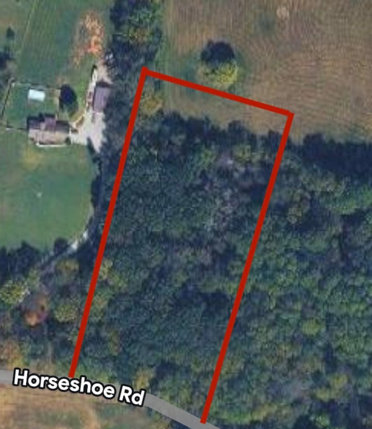 Horseshoe Rd, Cross Plains, TN 37049