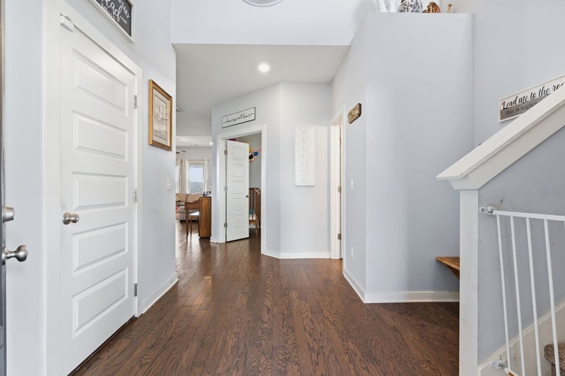 300 Blackthorn Ln, Gallatin, TN 37066