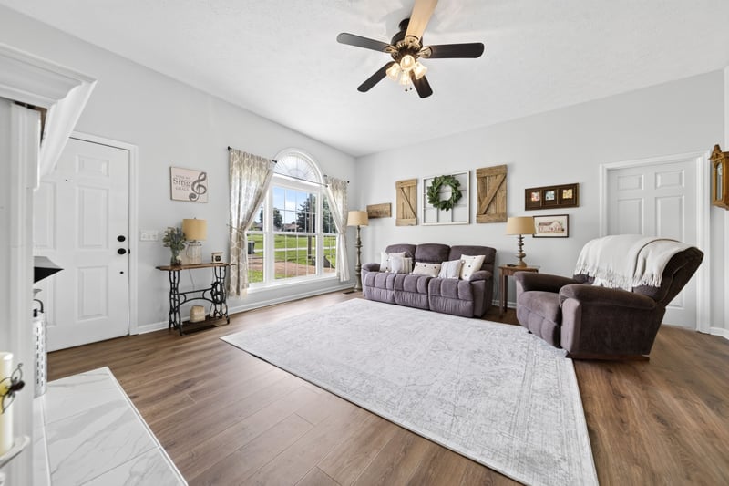 602 Highland Dr, White House, TN 37188